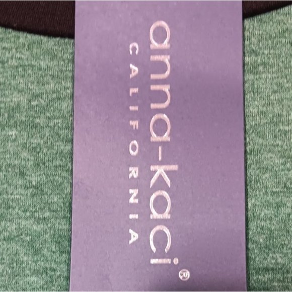 Anna Kaci Long Sleeve Evergreen with Pink & Black Leopard Sleeve Size Small - Picture 5 of 7